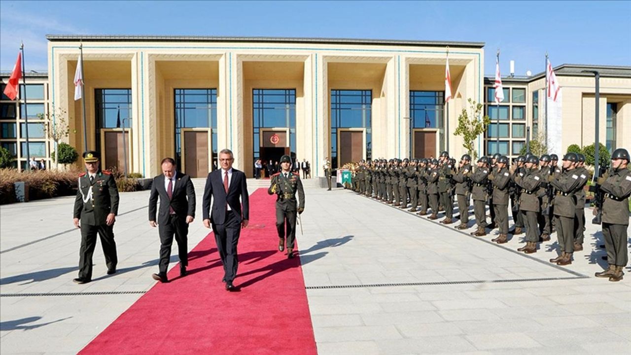 KKTC'nin yeni Cumhurbaşkanı Erhürman göreve başladı