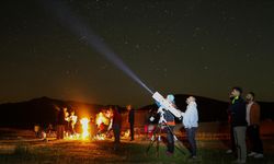 Van’da meteor yağmuru büyüledi
