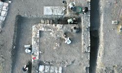 Ani Ören Yeri’nde Selçuklu dönemi kümbet kalıntısı gün yüzüne çıktı