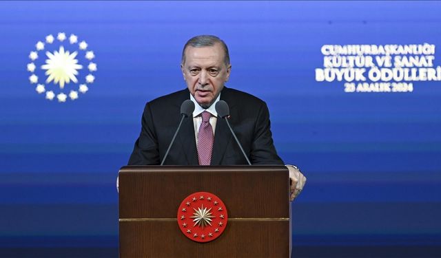 Cumhurbaşkanı Erdoğan: Sanatını Aşkla İcra Edene Her Türlü Destek