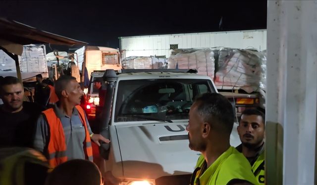 81 günlük ablukanın ardından Gazze’ye ilk yardım tırları giriş yaptı
