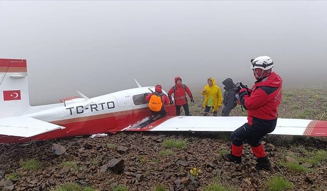 Kaçkar Dağları'na düşen uçakta pilot yaşamını yitirdi