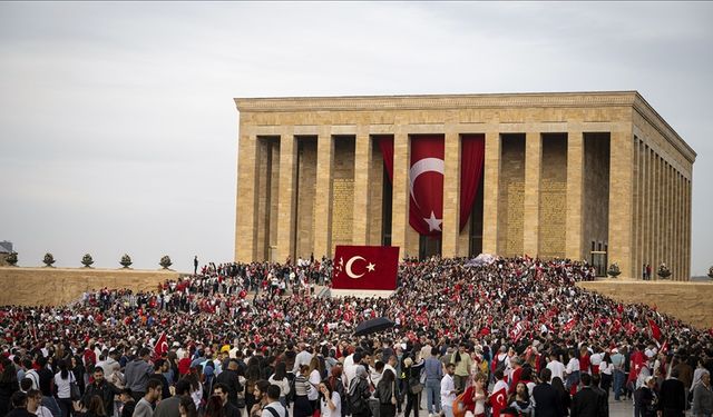 Cumhuriyet’in 102. yılı coşkuyla kutlanıyor