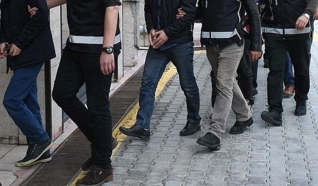 27 ilde FETÖ operasyonu: 71 şüpheli gözaltında