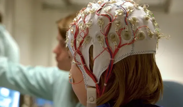 Çocuğunuz Sık Sık Dalgın Mı Görünüyor? İşte Epilepsinin En Sessiz Belirtileri