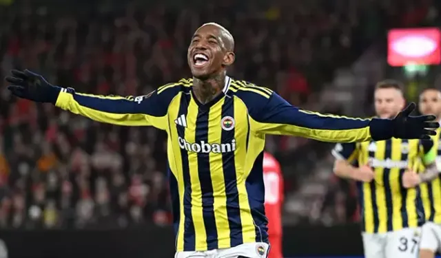 Fenerbahçe'den Yıldız İsimden Müjde! Talisca, Takımda Kalacağını Açıkladı