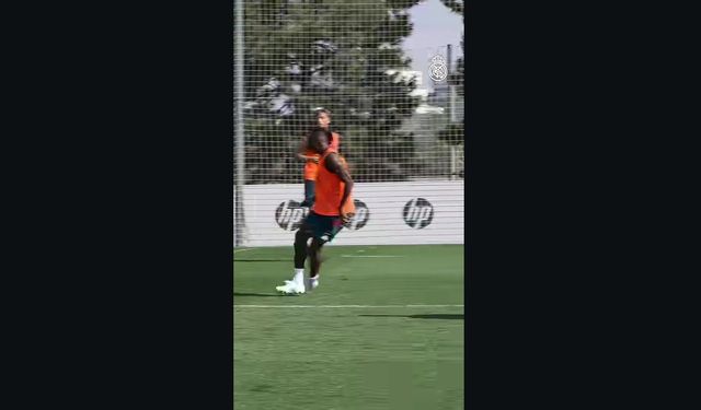 VİDEO | Arda Güler, Real Madrid antrenmanında iki kez ağları buldu