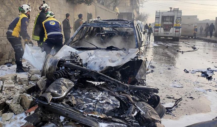 Suriye'nin Münbiç ilçesinde PKK/YPG'li teröristlerin bombalı araç saldırısında 2 kişi hayatını kaybetti, 2 kişi yaraland