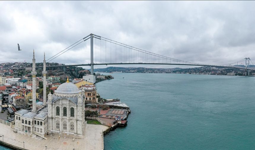 İran Dışişleri Bakanı Abbas Erakçi, İran ile İngiltere, Fransa ve Almanya arasındaki nükleer görüşmelerin 16 Mayıs’ta İs
