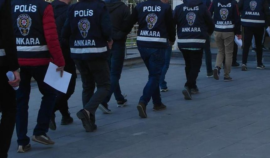 Ankara Merkezli Operasyonda FETÖ Şüphelilerine Darbe: 33 Kişi Gözaltında