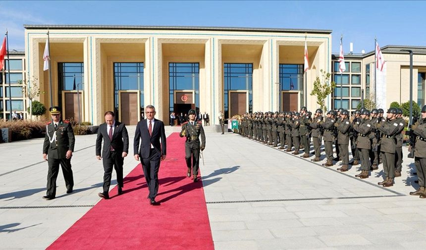 Tufan Erhürman Meclis’te yemin etti