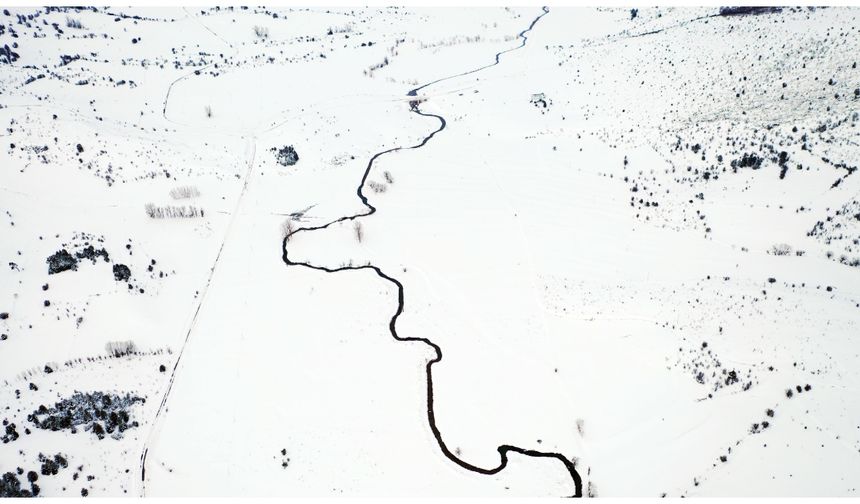 Kastamonu'da Kar Altındaki Mendereslerin Kış Güzelliği