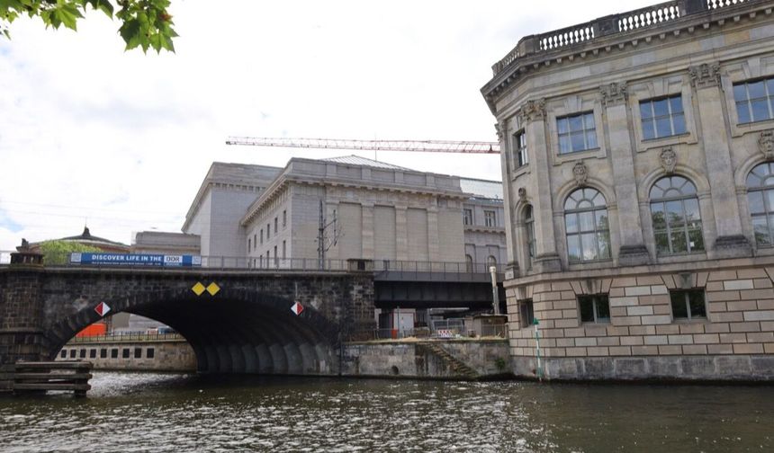 Berlin’de 101 yıllık yasak protestosu