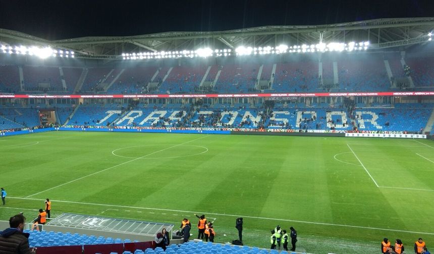Trabzonspor ilk maçta 1-0 kaybetti